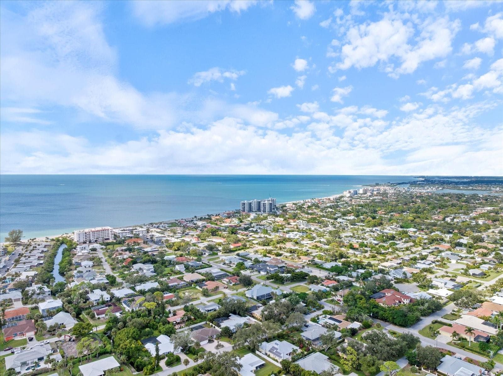 621 Hibiscus Dr — 3