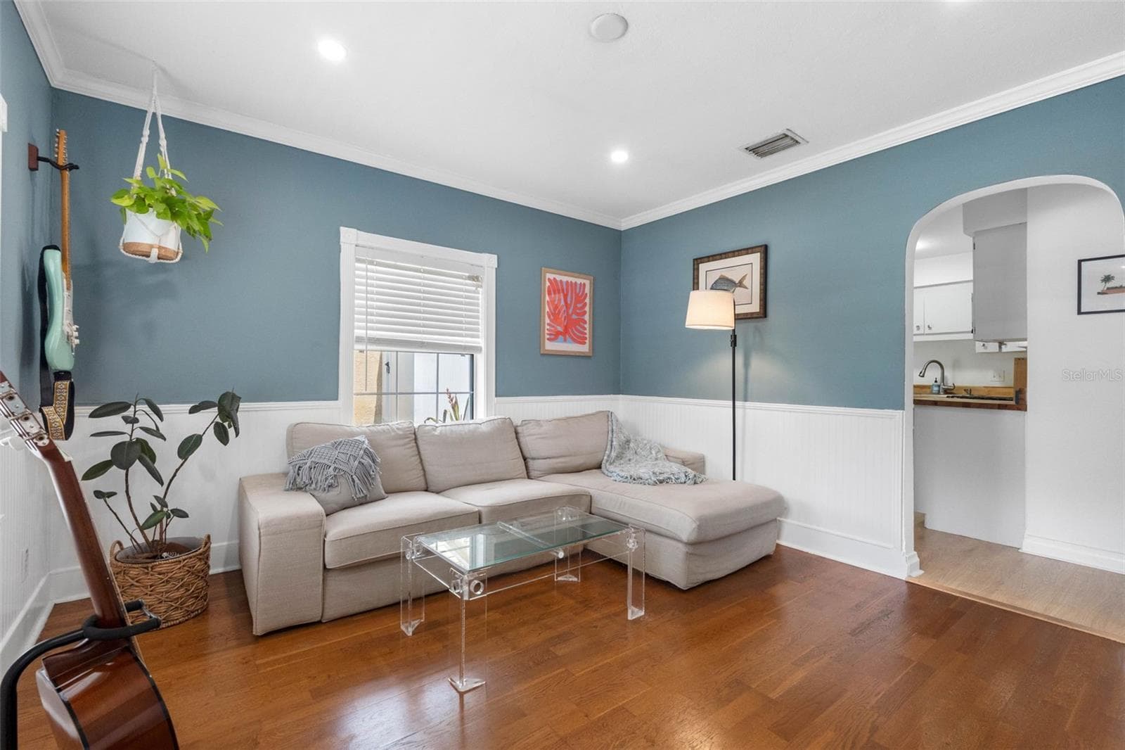 2222 Quincy St S — 3