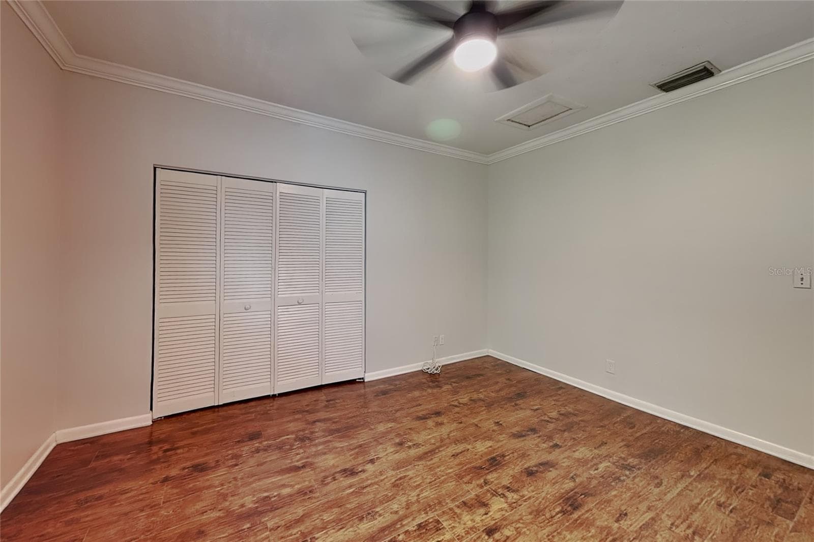 3801 1/2 W Palmira Ave — 4