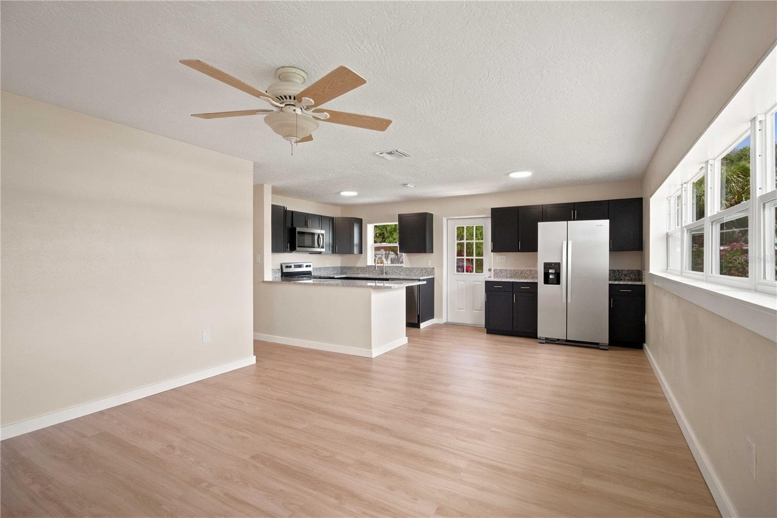 2057 Garden Pkwy — 4