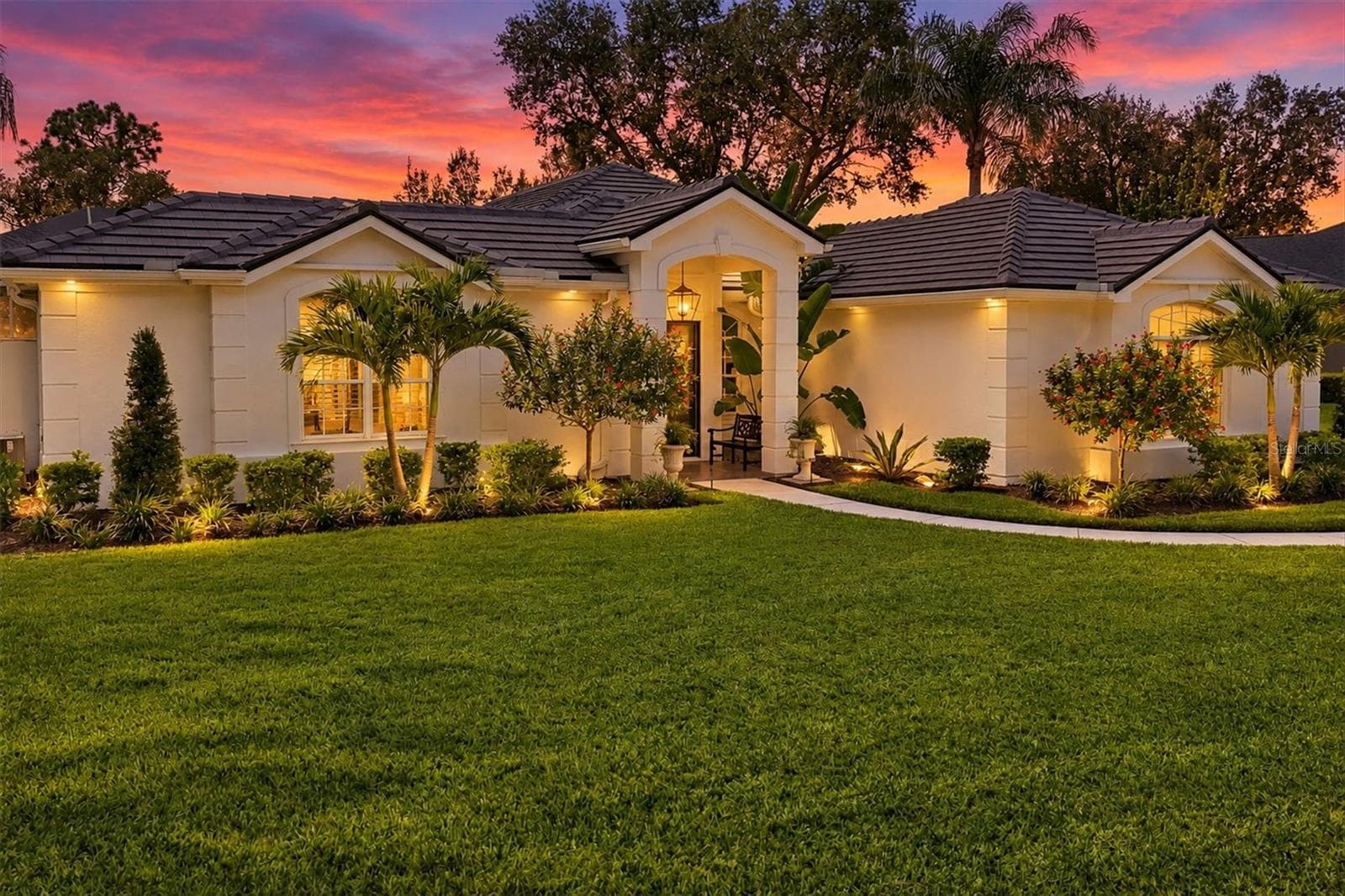 8708 Woodbriar Dr