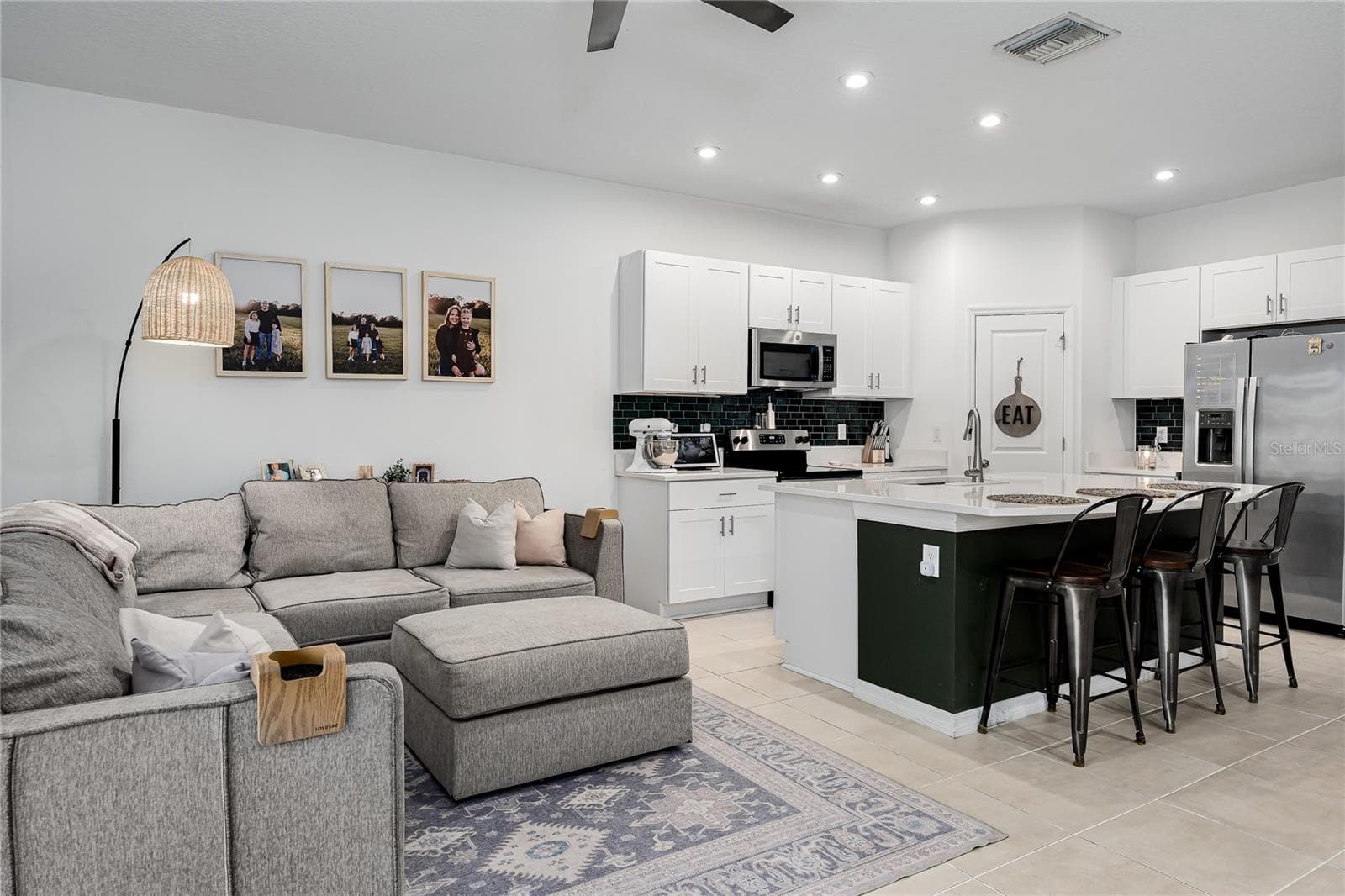 10348 Oakside Dr — 2