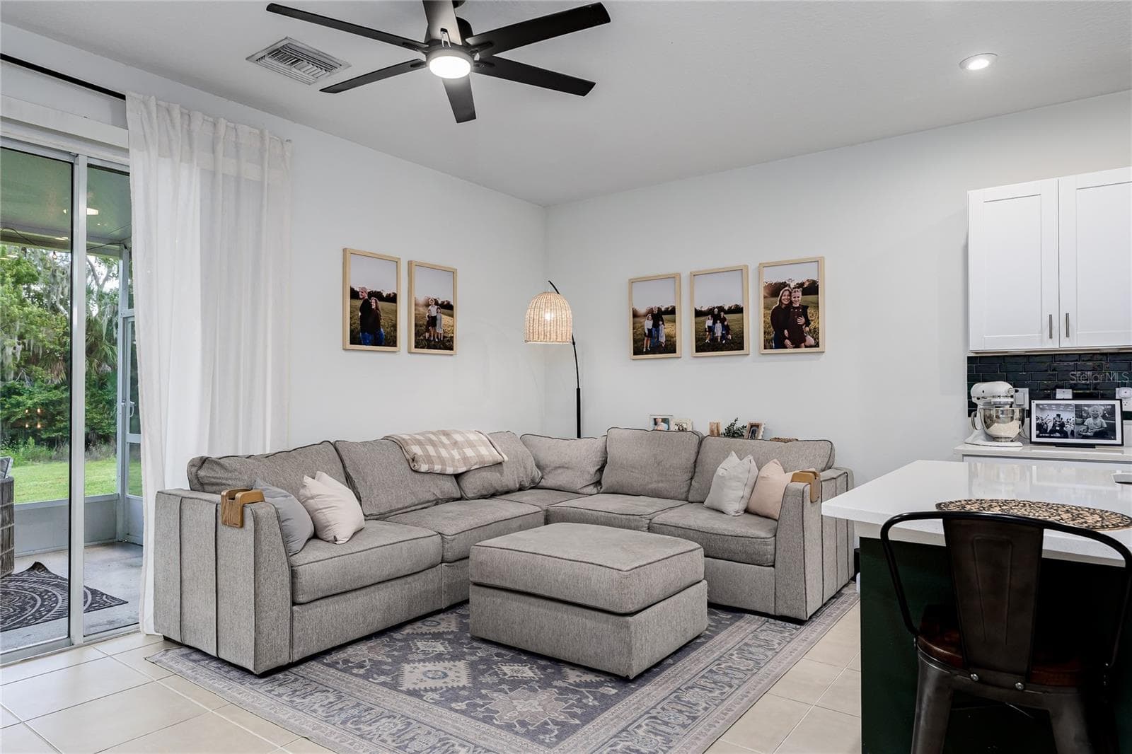 10348 Oakside Dr — 3